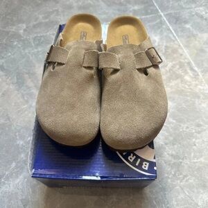 Birkenstock Boston taupe suede mule clogs